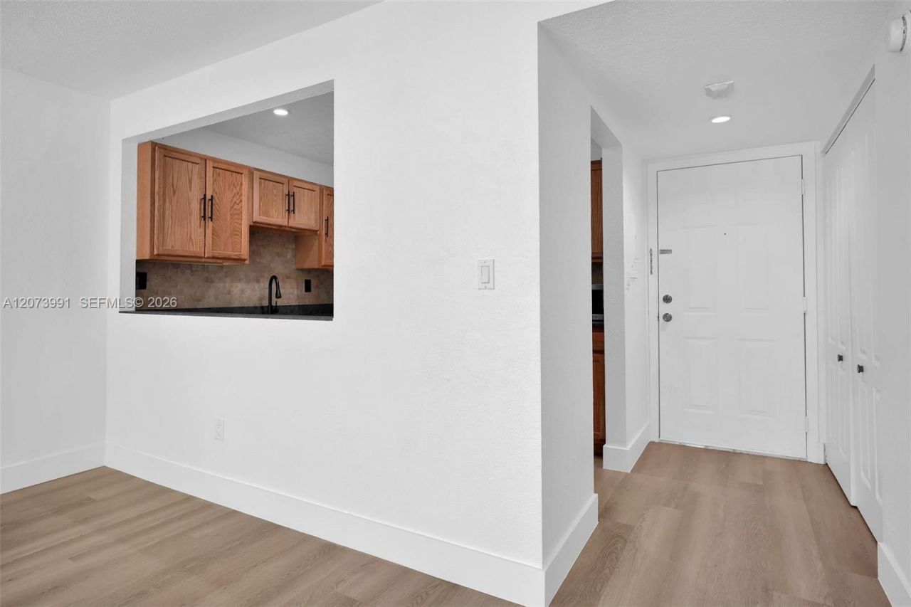 9301 SW 92nd Ave , Unit A302, Miami, FL 33176 Photo