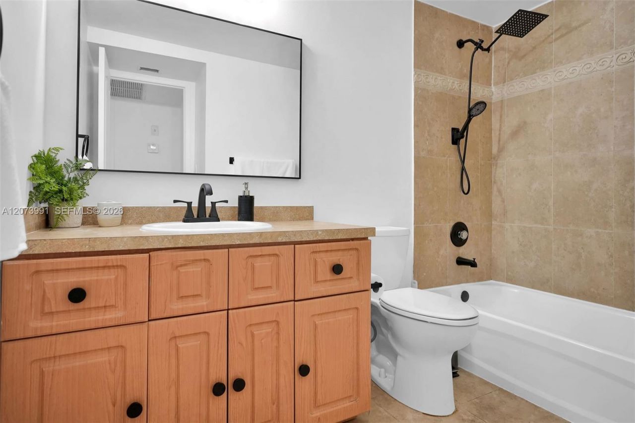 9301 SW 92nd Ave , Unit A302, Miami, FL 33176 Photo
