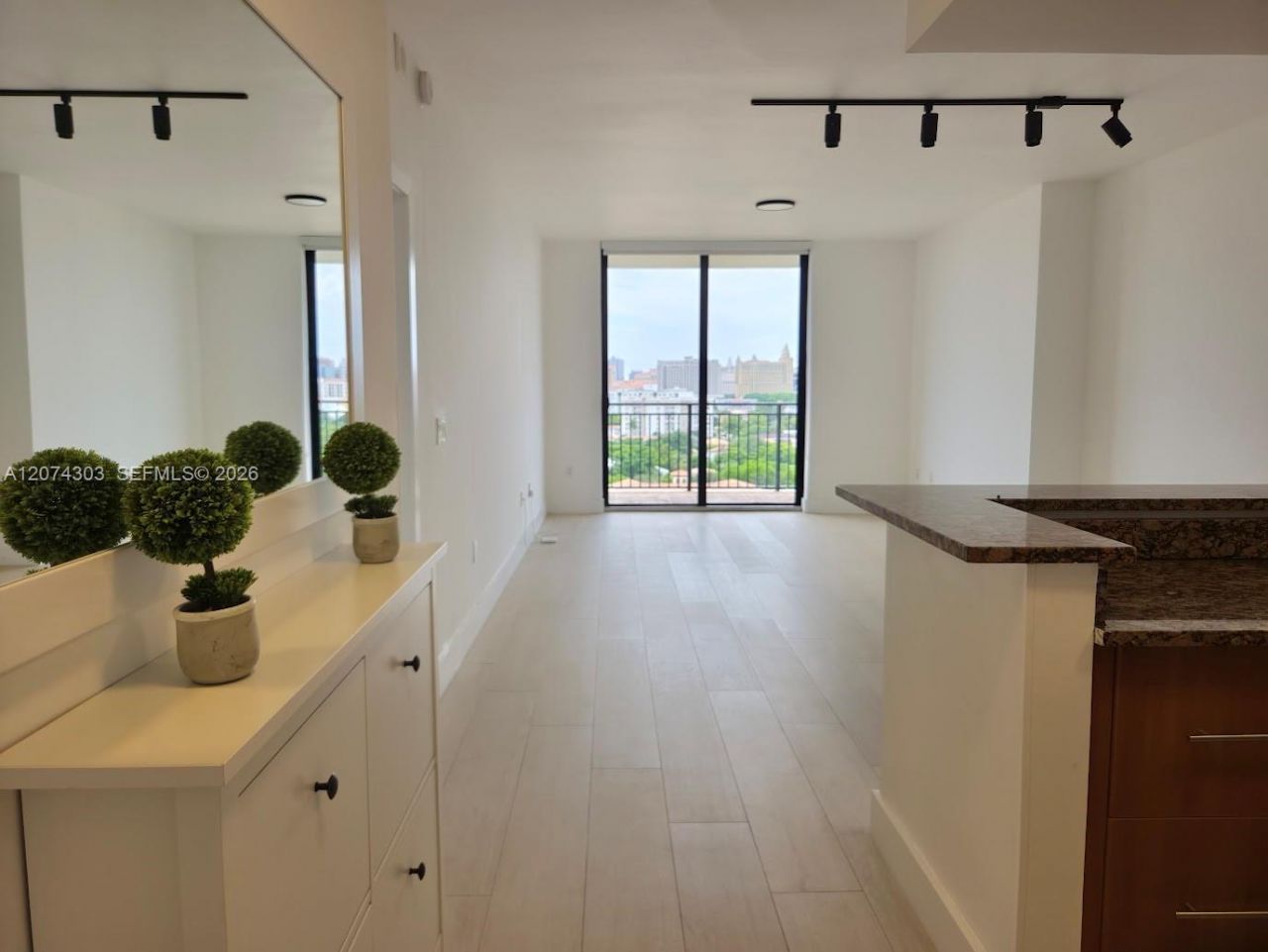 888 S Douglas Rd , Unit 1108, Coral Gables, FL 33134 Photo