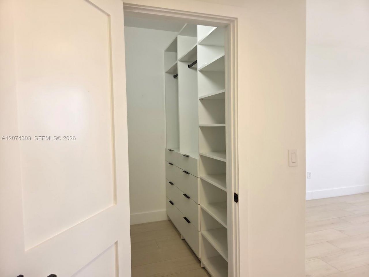 888 S Douglas Rd , Unit 1108, Coral Gables, FL 33134 Photo