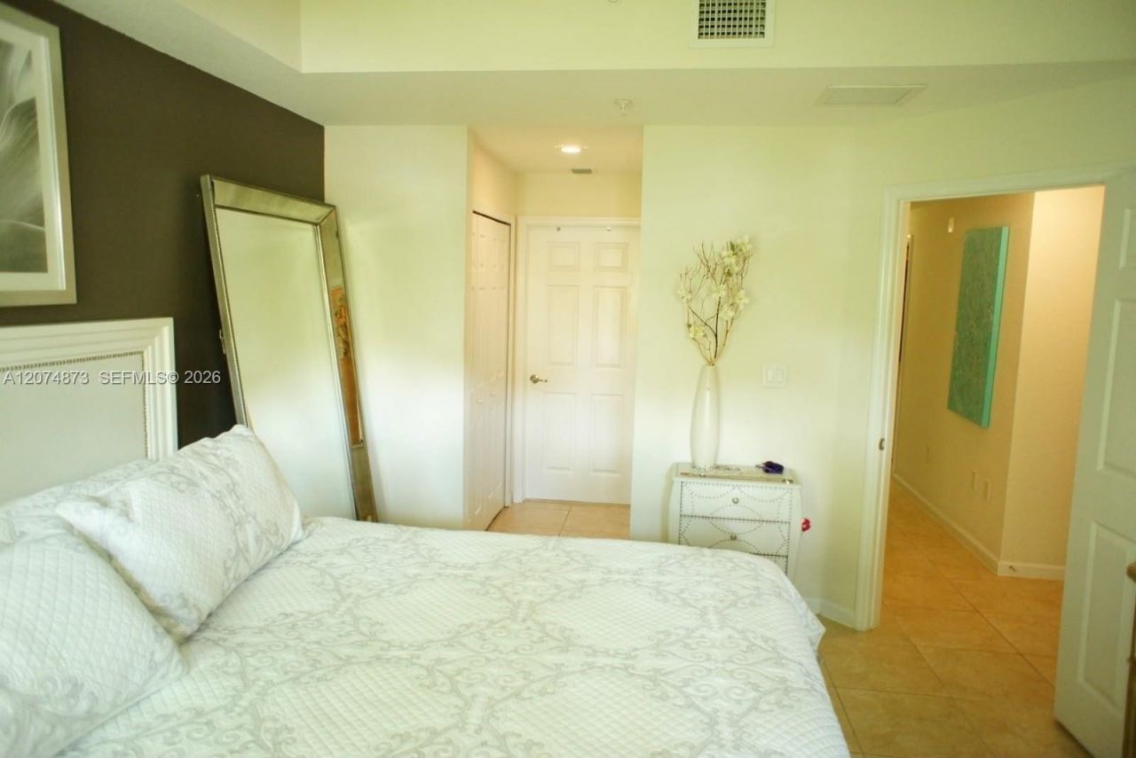 11503 NW 89th St , Unit 105, Doral, FL 33178 Photo