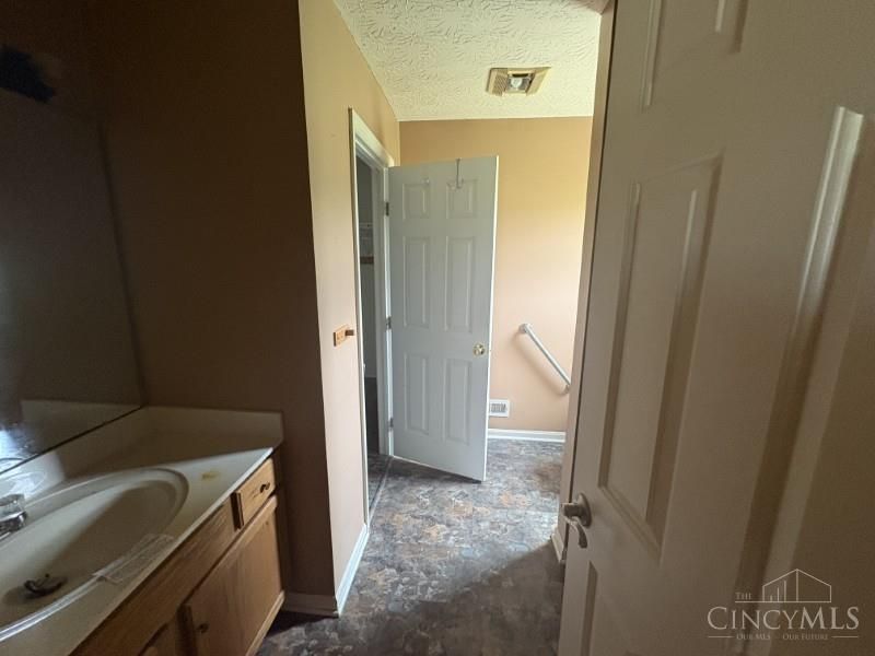 7310 Fairground Road, Blanchester, OH 45107 Photo 9