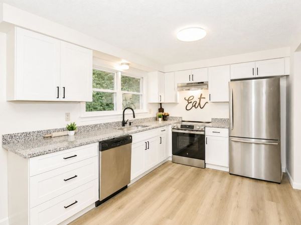 292 Wilsons Crossing Road, Auburn, NH 03032