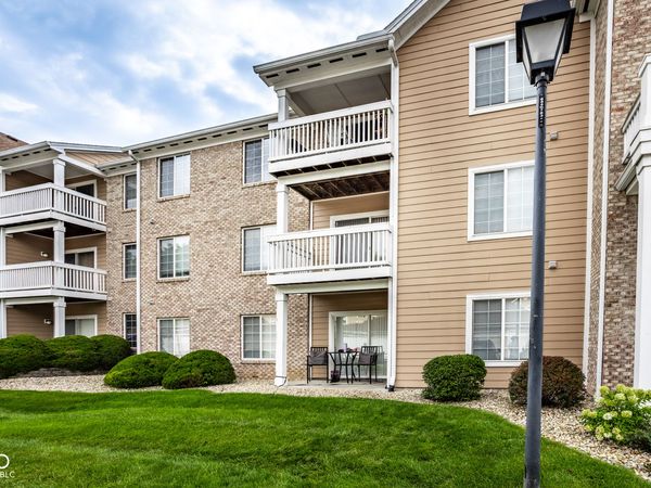 6525 Emerald Hill Court, Unit 205, Indianapolis, IN 46237
