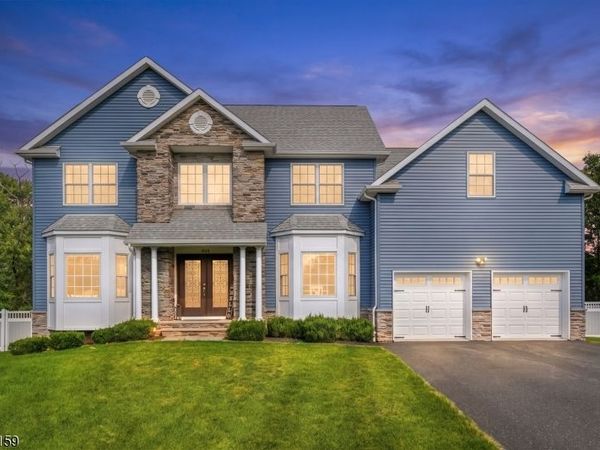 403 Sunnyside Ter, Bridgewater, NJ 08807
