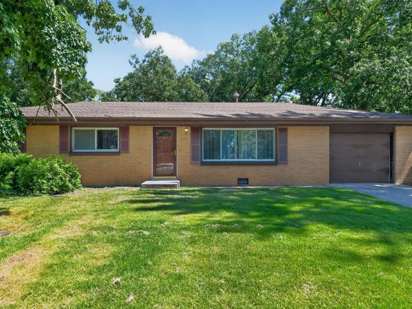417 Cedar Street NW , DeMotte, IN 46310