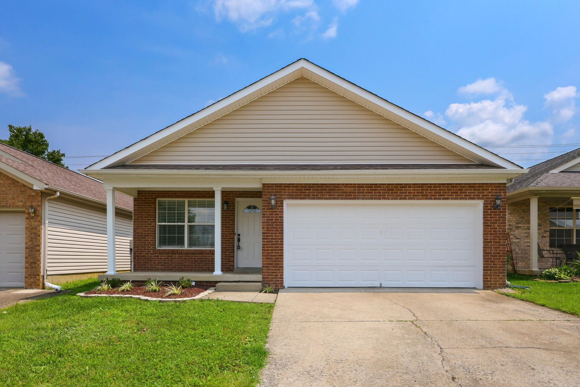217 Christopher Drive, Nicholasville, KY 40356 Main Photo