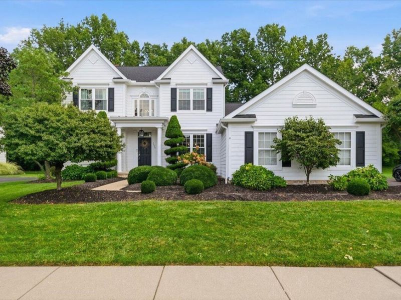 7320 Stone Gate Drive, New Albany, OH 43054 Photo 2