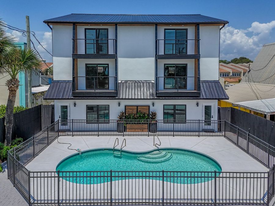 Property Image 100