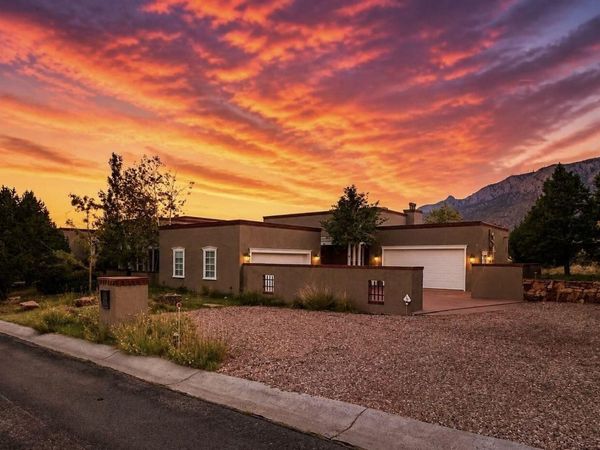 13401 Pino Canyon Place NE, Albuquerque, NM 87111