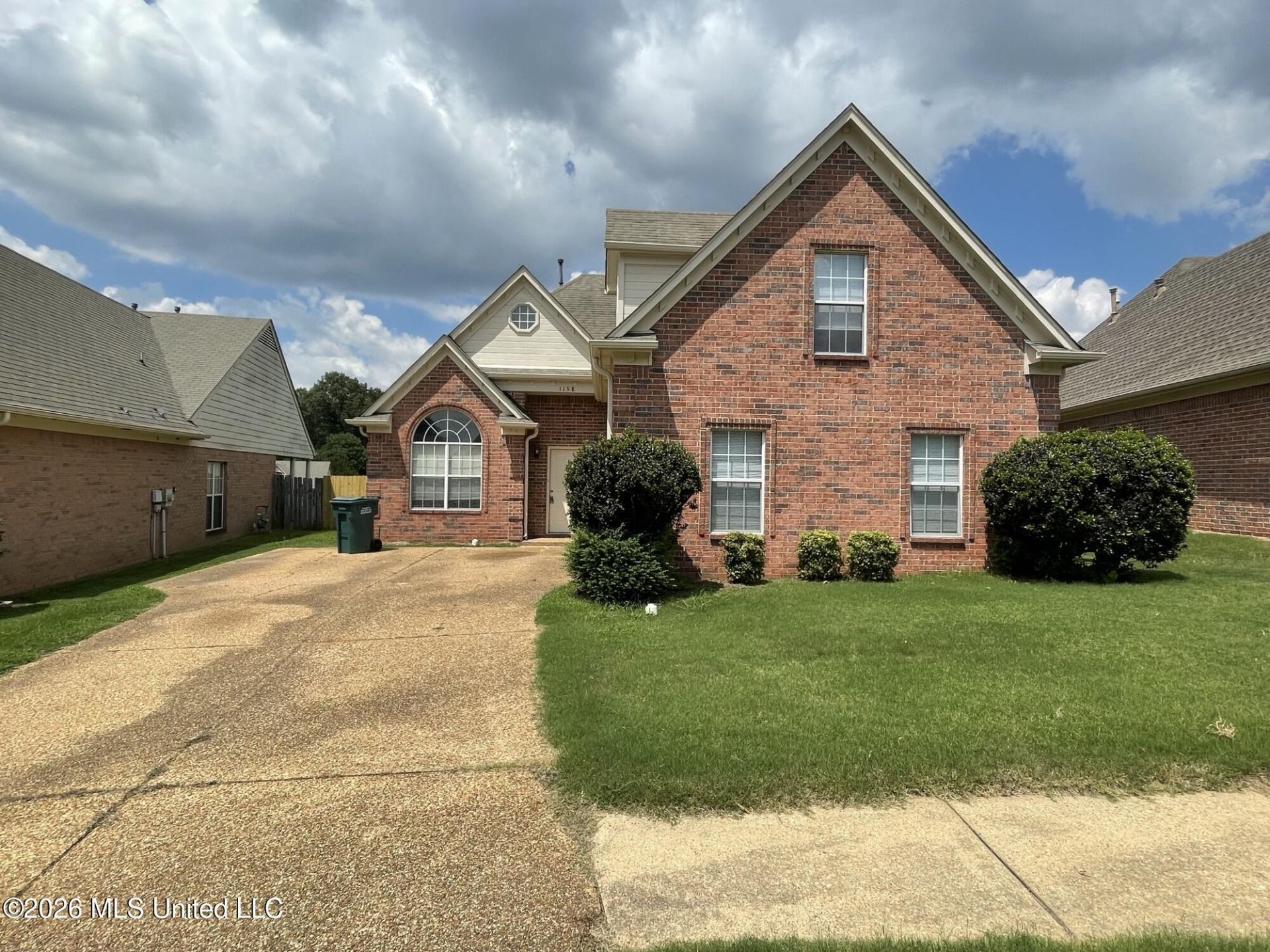 1158 Warwick Place, Southaven, MS 38671 Main Photo