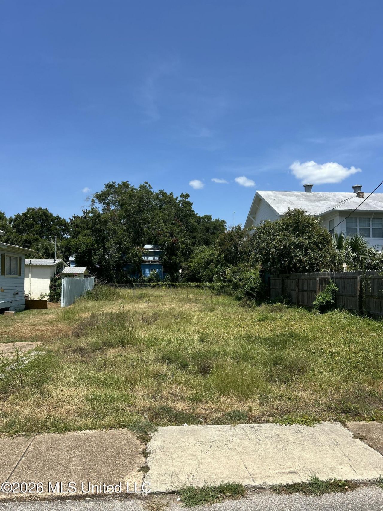 868 Jackson Street, Biloxi, MS 39530 Main Photo