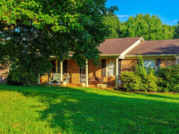 720 Redwood Drive, Mount Carmel, TN 37645
