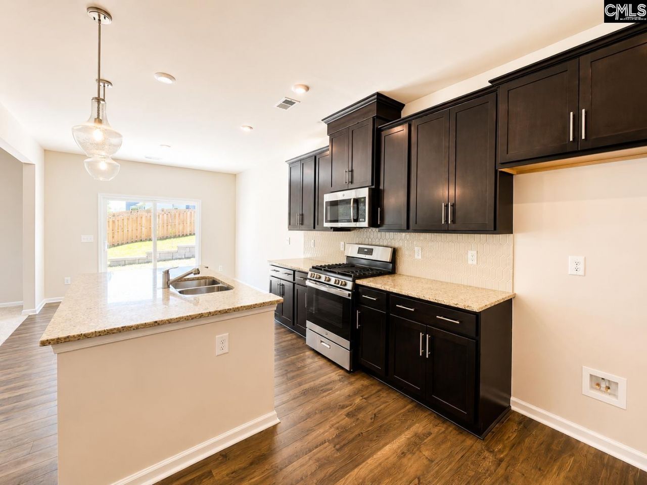 135 Coppersmith Drive Photo 14