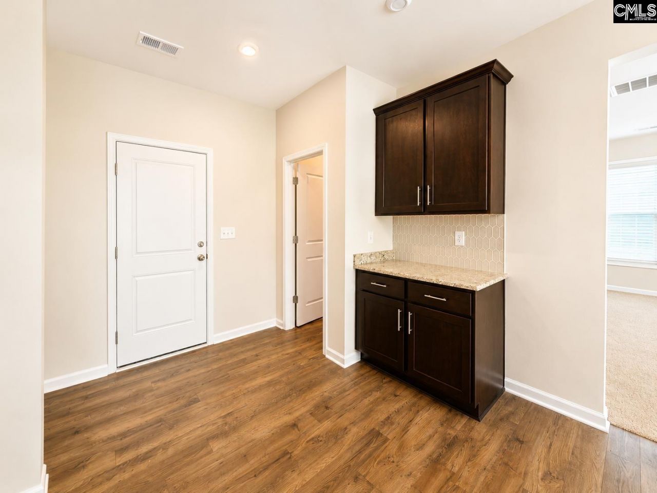 135 Coppersmith Drive Photo 16
