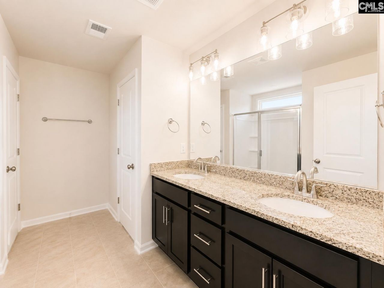 135 Coppersmith Drive Photo 27