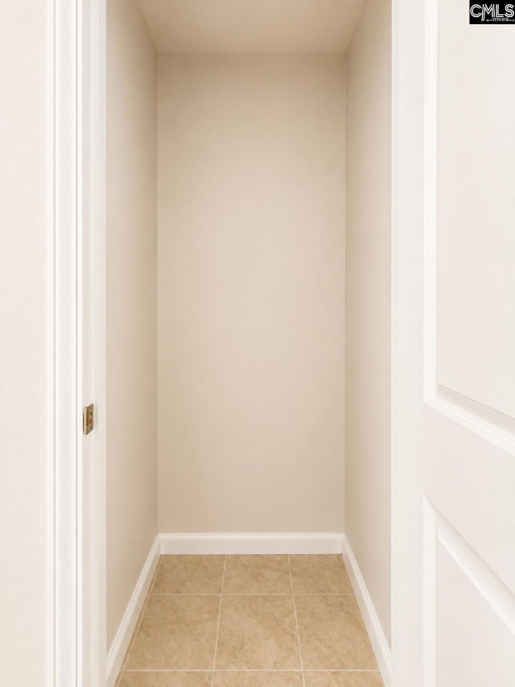 135 Coppersmith Drive Photo 31