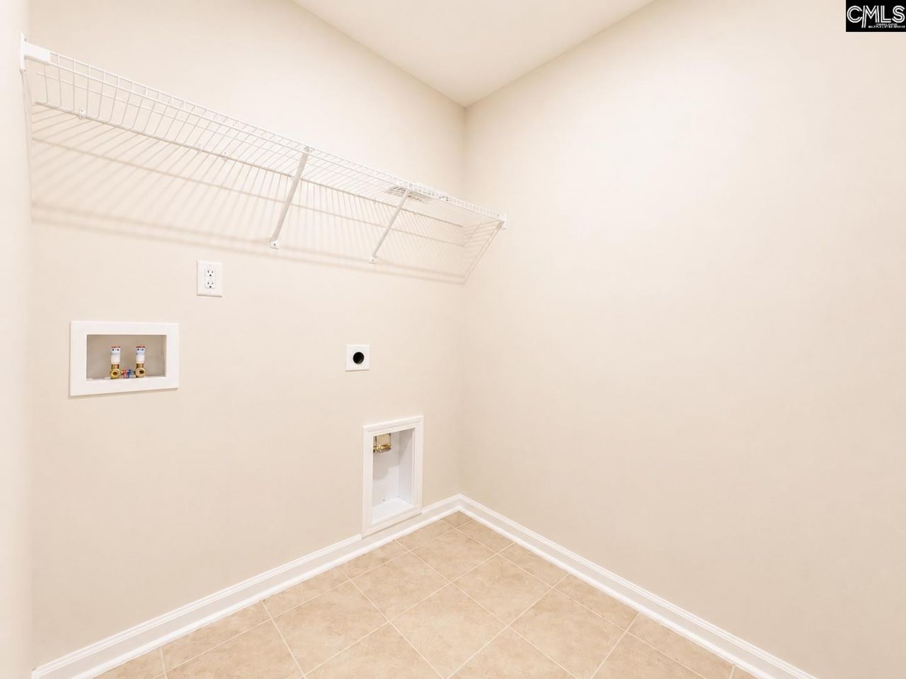 135 Coppersmith Drive Photo 33