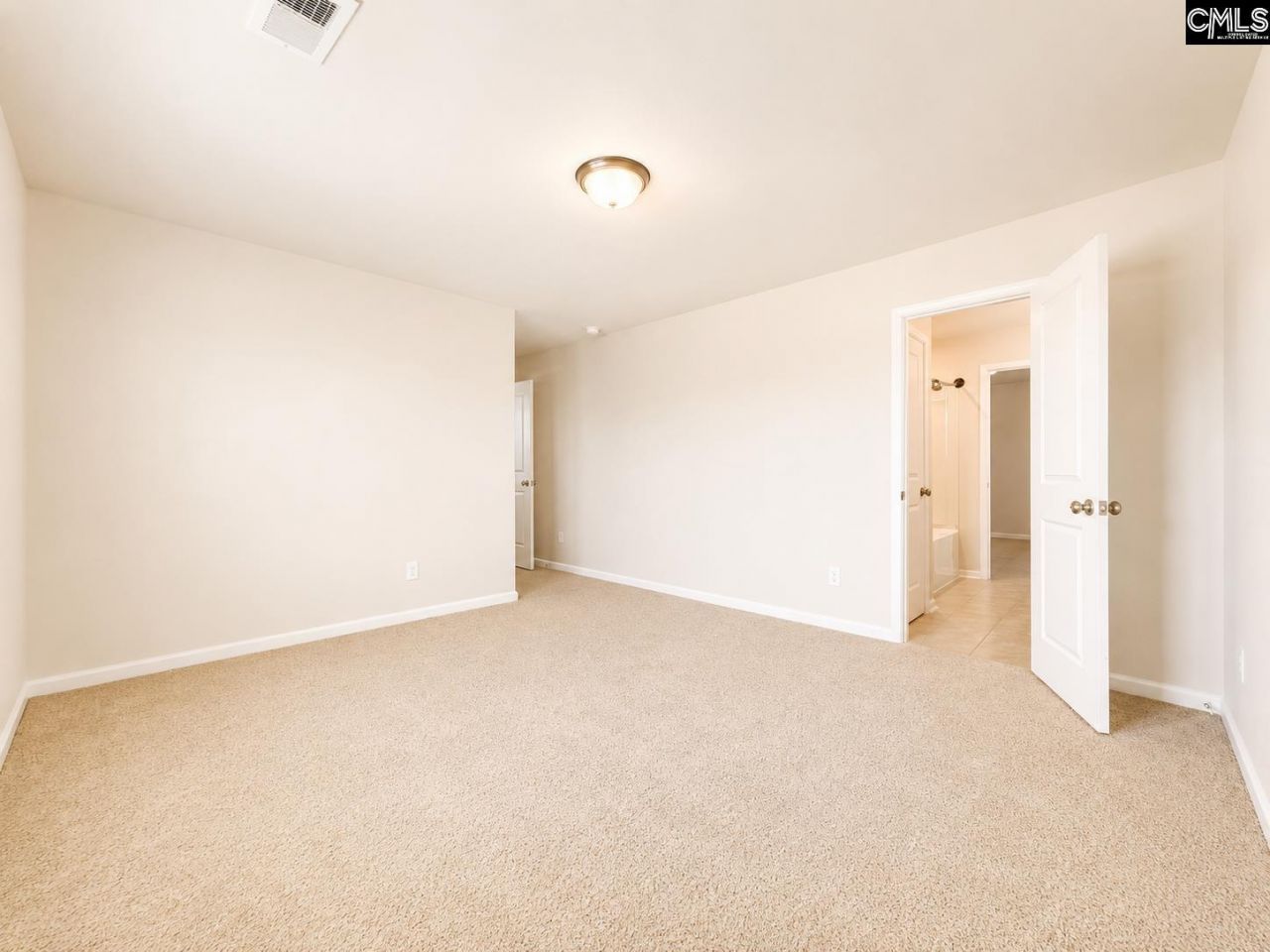 135 Coppersmith Drive Photo 35