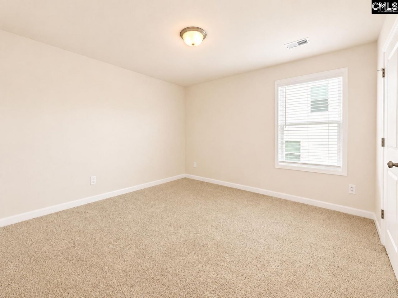 135 Coppersmith Drive Photo 39