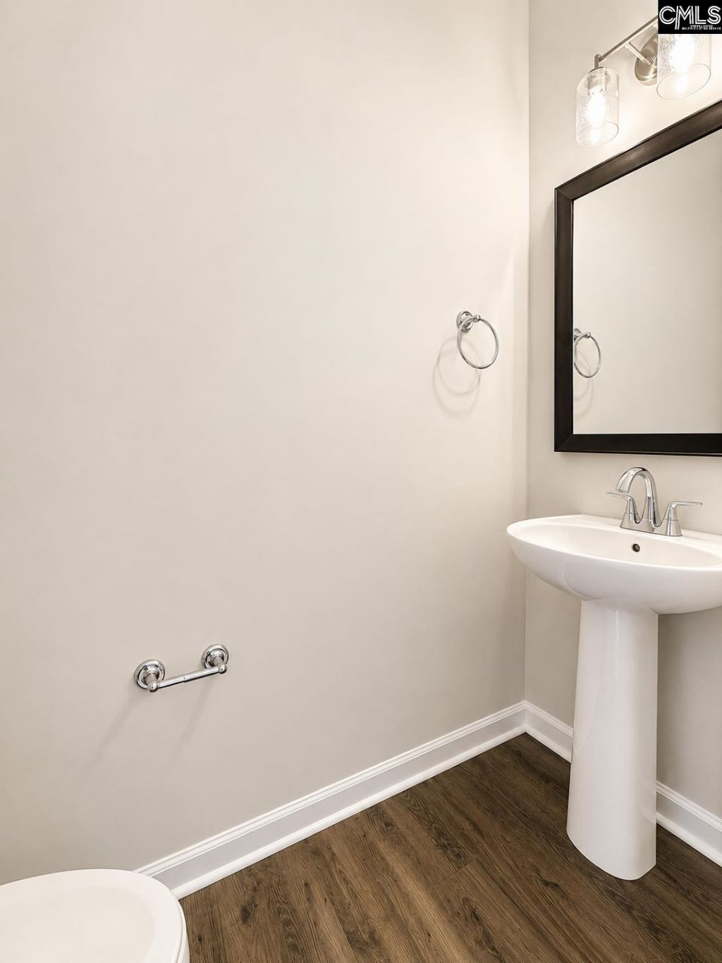 135 Coppersmith Drive Photo 6