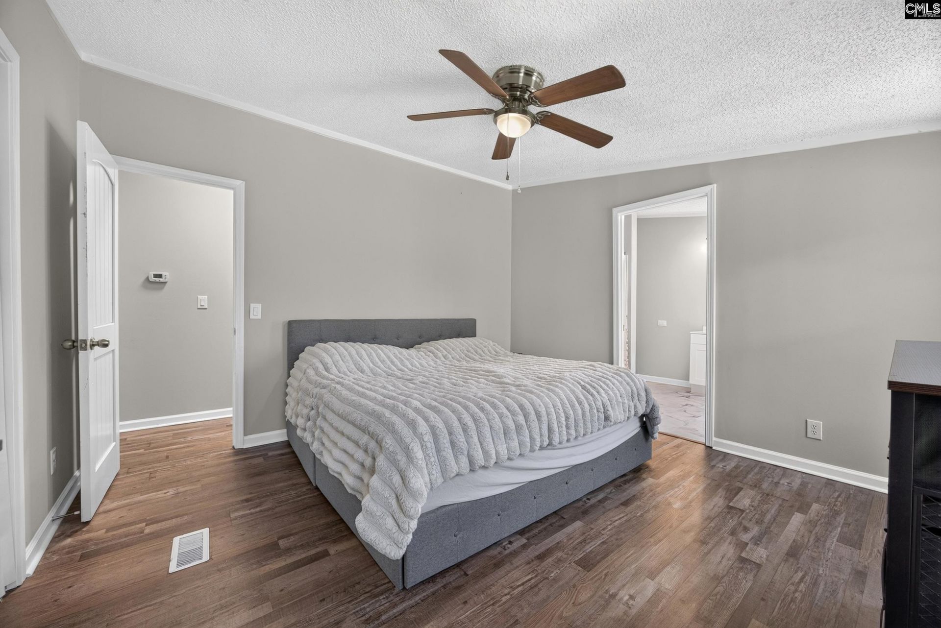 300 Havenwood Drive  Photo 12