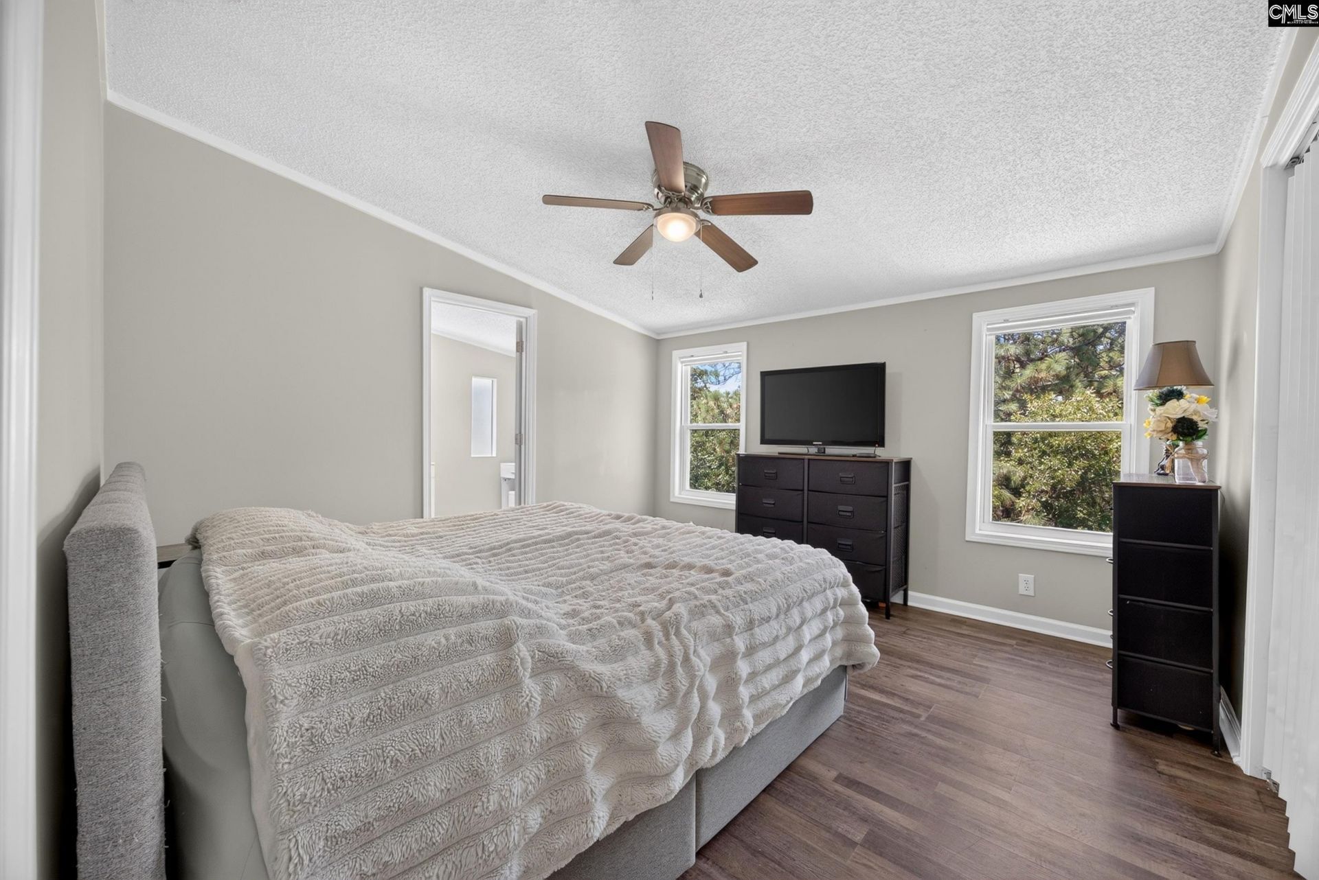 300 Havenwood Drive  Photo 14