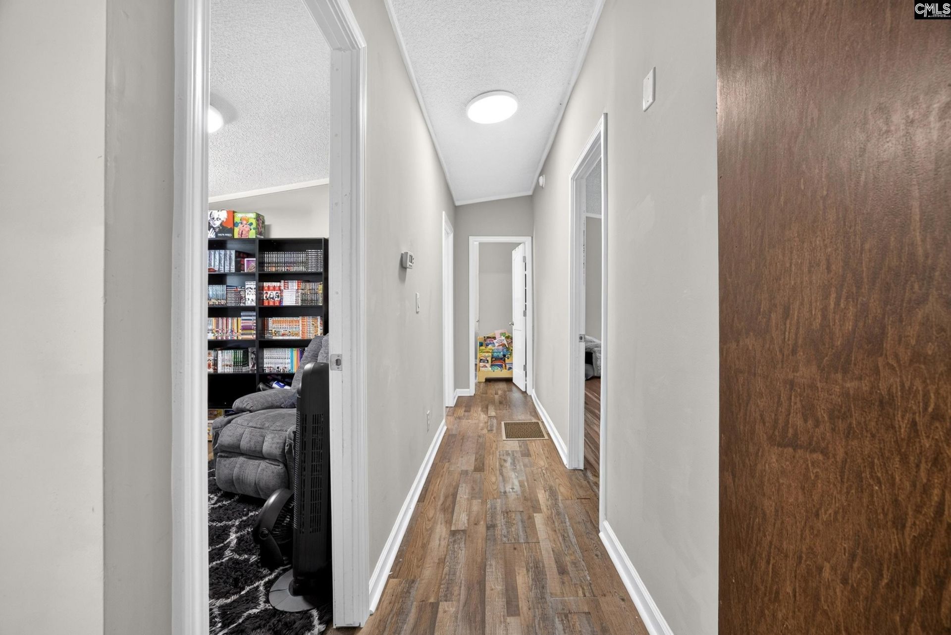 300 Havenwood Drive  Photo 17
