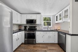 300 Havenwood Drive  photo 4