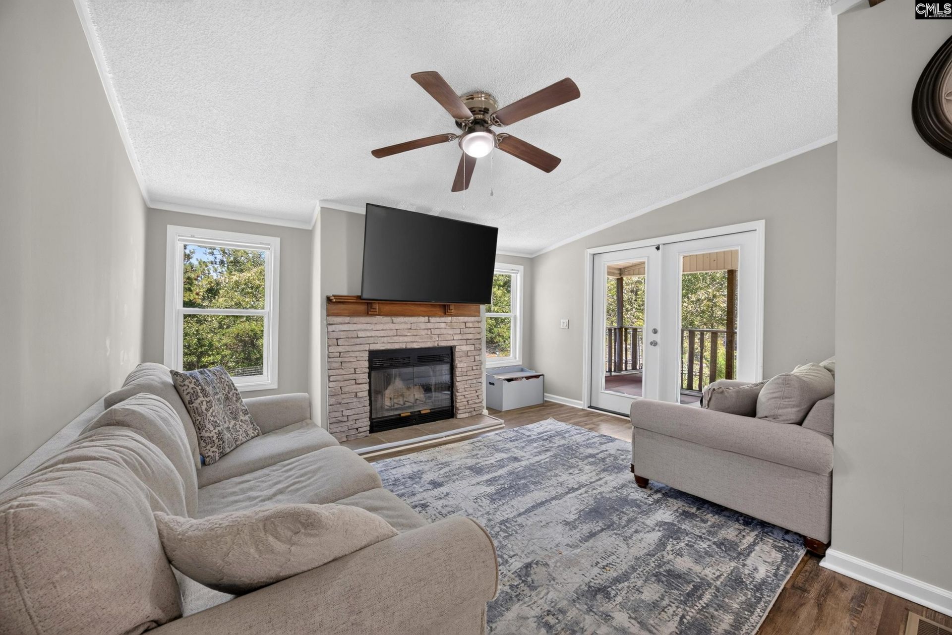 300 Havenwood Drive  Photo 9