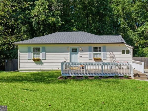 2538 Gordon Circle SE, Smyrna, GA 30080