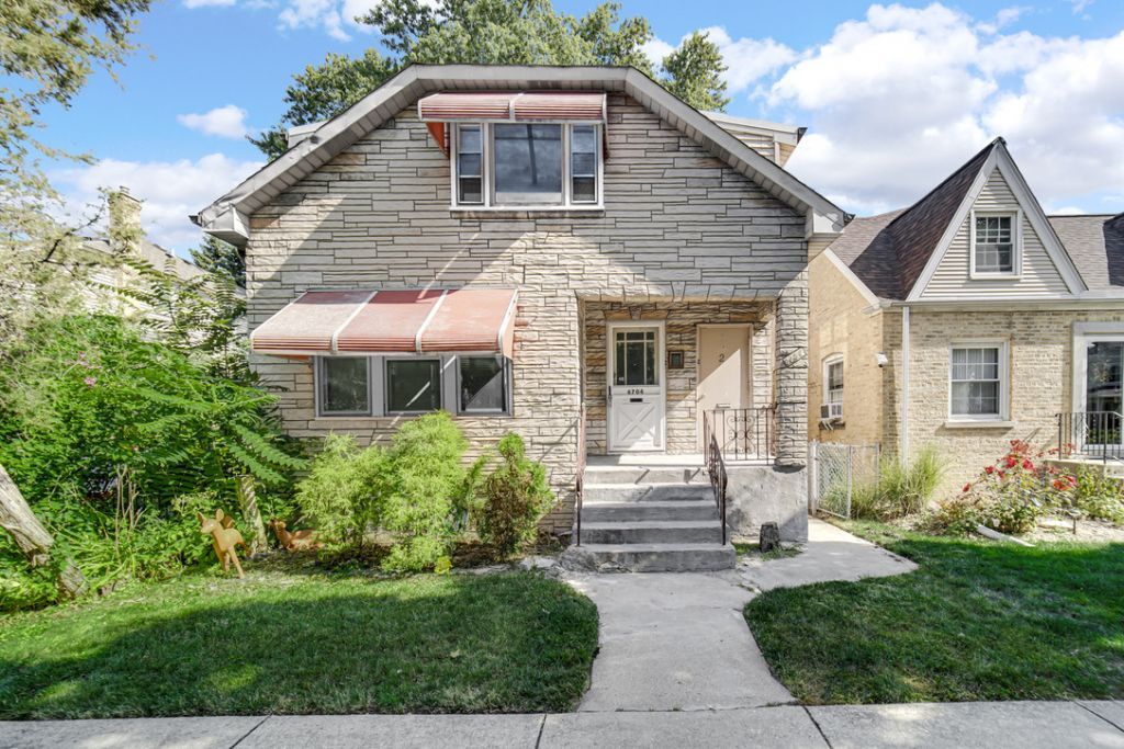 6704 W Albion Avenue W, Niles, IL 60714 Main Photo