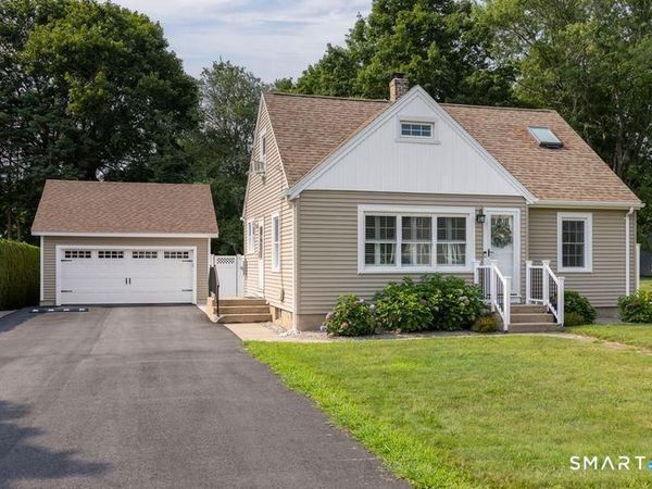 34 West Arch, Stonington, CT 06379