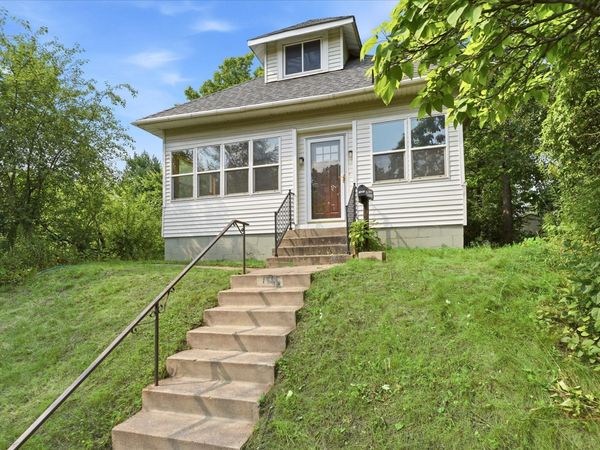 1565 7th Street E, Saint Paul, MN 55106