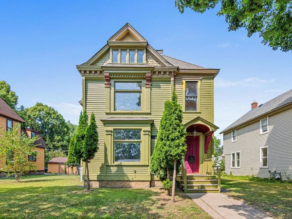 553 Sherburne Avenue, Saint Paul, MN 55103