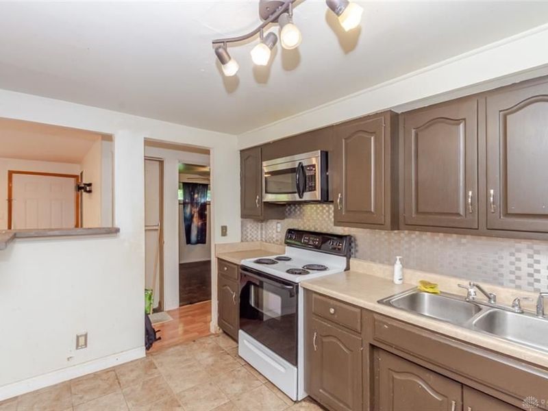 626 Upland Drive, West Carrollton, OH 45449 Photo 18