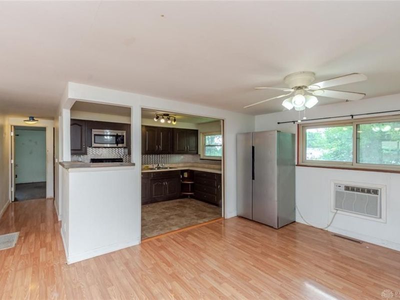 626 Upland Drive, West Carrollton, OH 45449 Photo 7