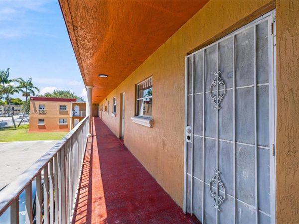 1245 W 24th St , Unit 223, Hialeah, FL 33010