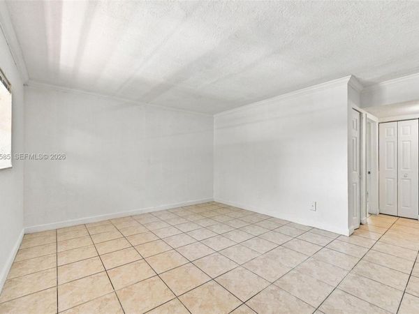 1245 W 24th St , Unit 223, Hialeah, FL 33010
