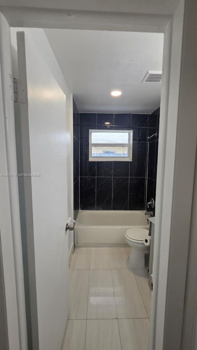 5303 NW 18th Ct, Unit 5303, Lauderhill, FL 33313 Photo