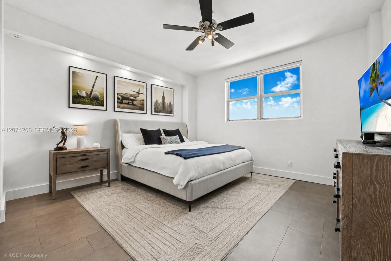 90 Edgewater Dr, Unit PH11, Coral Gables, FL 33133 Photo