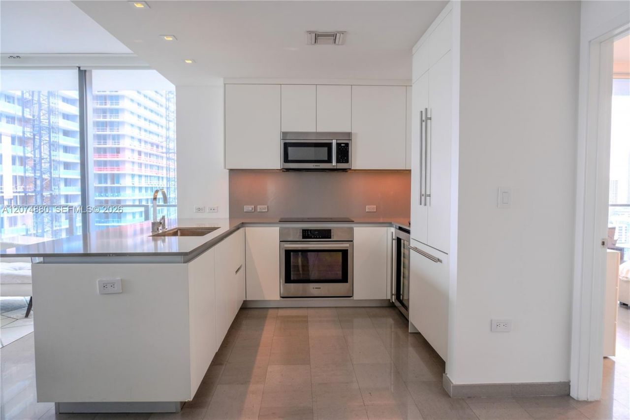 88 SW 7 , Unit 2112, Miami, FL 33130 Photo