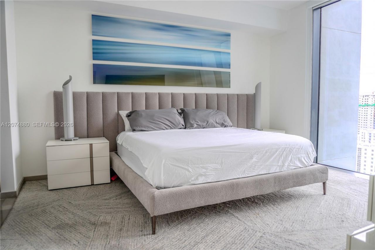88 SW 7 , Unit 2112, Miami, FL 33130 Photo