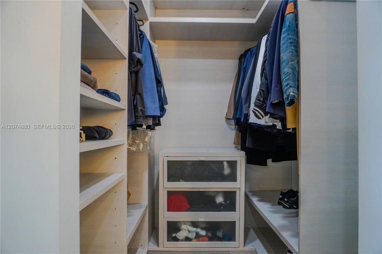 88 SW 7 , Unit 2112, Miami, FL 33130 Photo