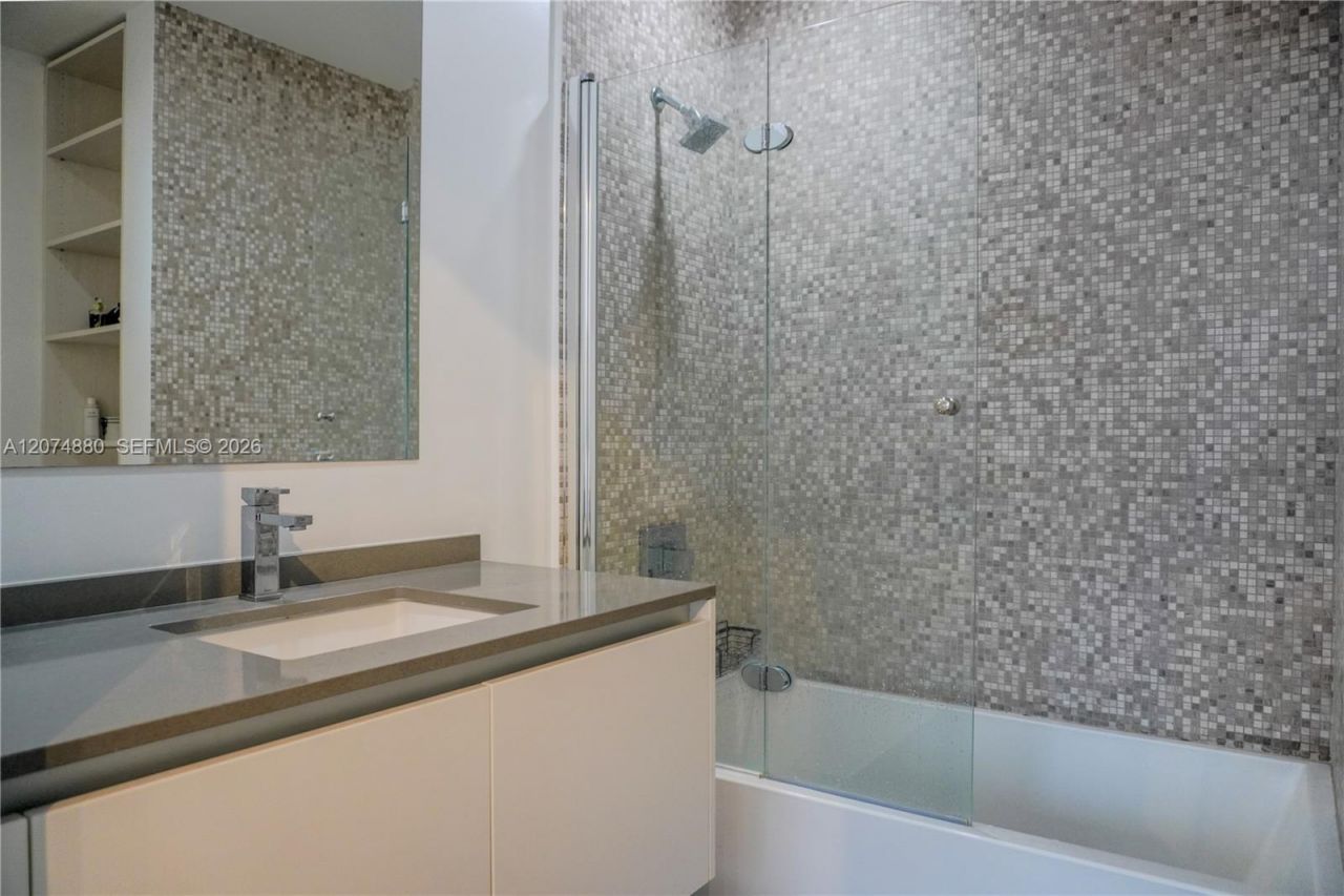 88 SW 7 , Unit 2112, Miami, FL 33130 Photo