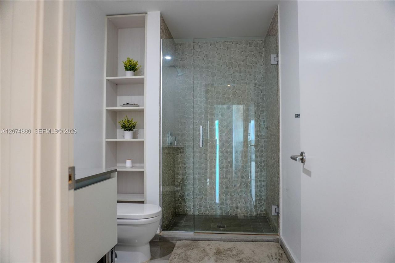 88 SW 7 , Unit 2112, Miami, FL 33130 Photo