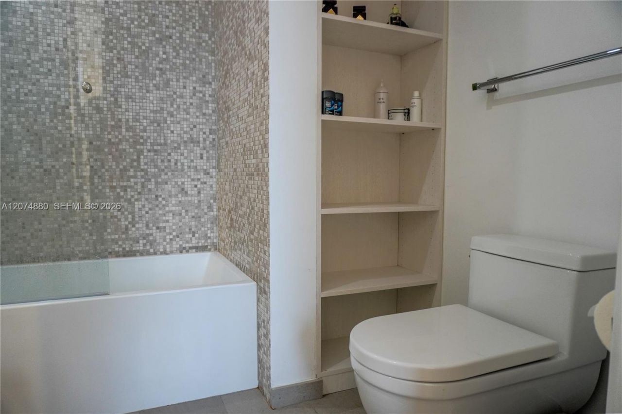 88 SW 7 , Unit 2112, Miami, FL 33130 Photo