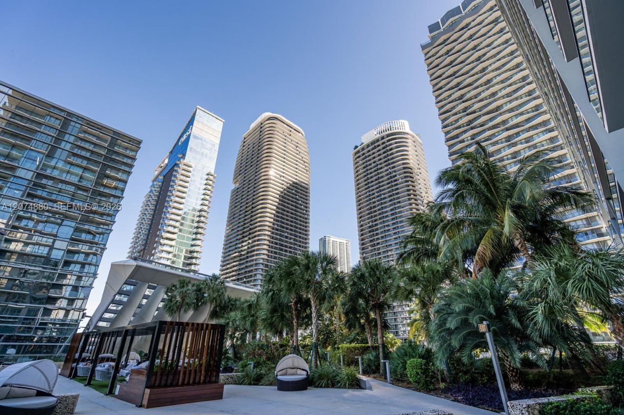 88 SW 7 , Unit 2112, Miami, FL 33130 Photo
