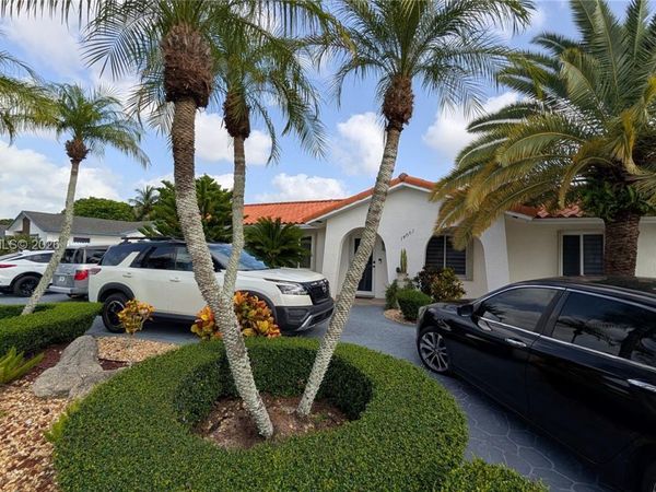 14861 SW 70th St , Miami, FL 33193