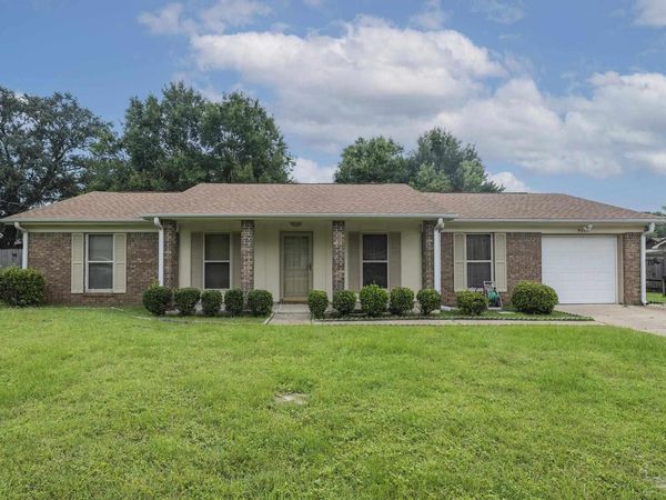 4022 Nowlinbury Dr, Pensacola, FL 32514